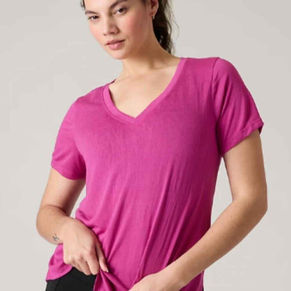 Athleta Breezy Scoop V Neck Linen Tee Magenta Size XS